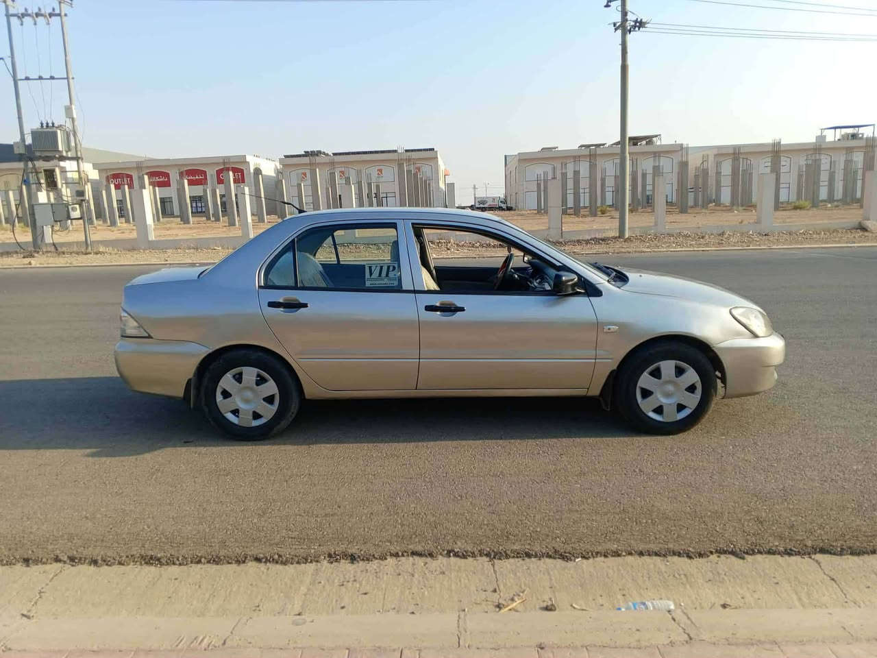 لانسەر 2008مەکینەوگێڕ و تەبرید هەمووی بەشەرت.مەکینەگەورەیە.گێڕتۆماتیک.سەنەوی تا 2030.هەزەی تا2027. نرخ‌(75)وەرەقە. شوێن هەولێر.ژ.م(***********
