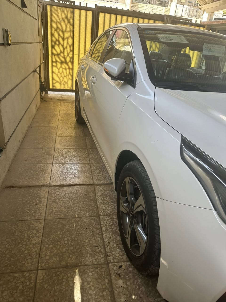 السلام عليكم للبيع كيا سيراتو خليجي فول بصمة وحساس ولد ويل كب موديل 2019 ماشية 47 سيارة جديدة مكينة 1600 رقم بغداد السعر 153 العنوان بغداد الكرخ 
رقم موبايل ***********
