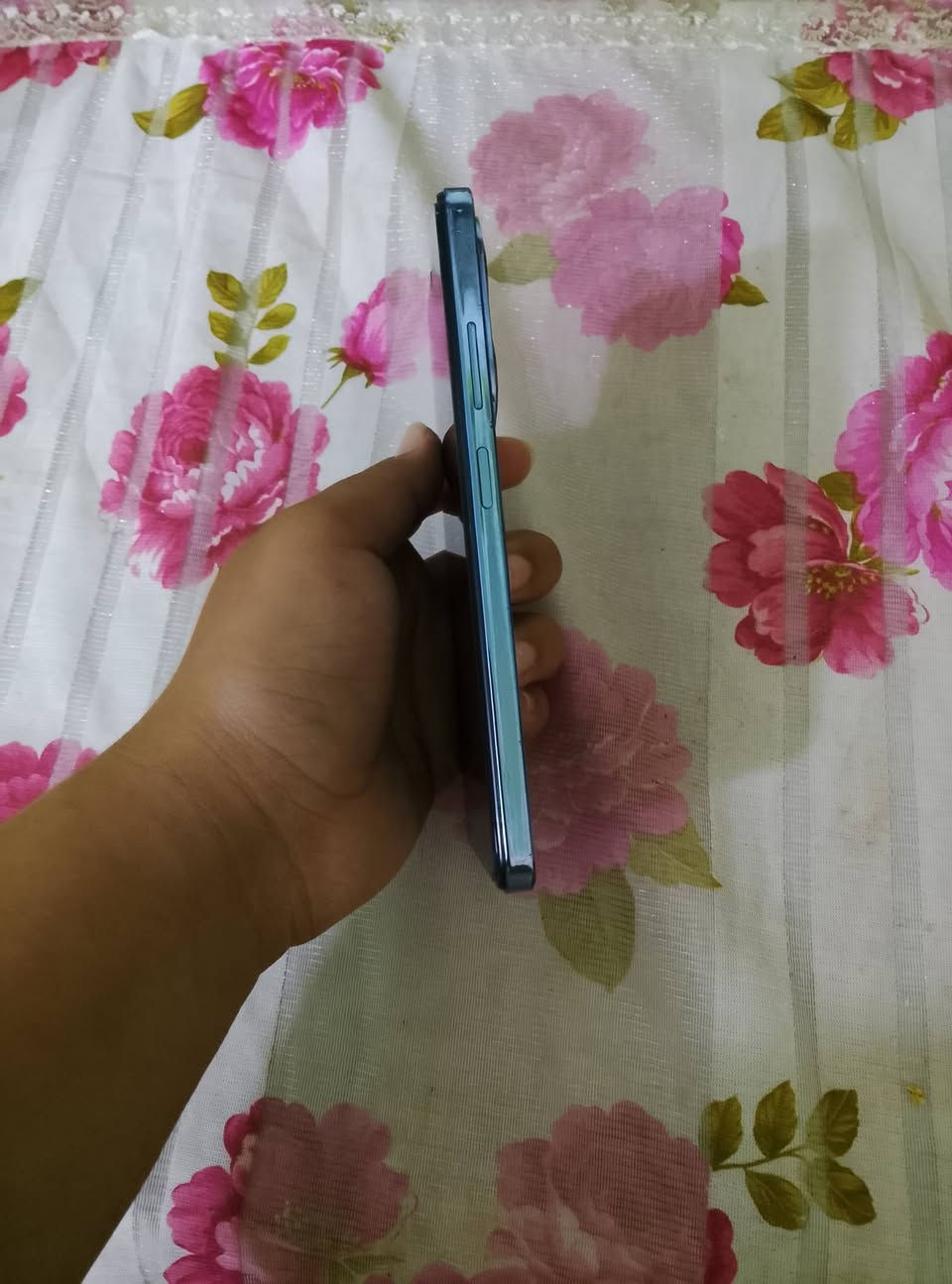 سلام عليكم تلفون infinix hot40i ذاكره 256للبيع الله شاهد التلفون ما طاب للتصليح ابد الجهاز نضيف كلش حلو بس بي ضرر بسيط الكامر تبدلها ما تشتغل 
السعر 80وبي مجال 
مكاني بابل
***********
