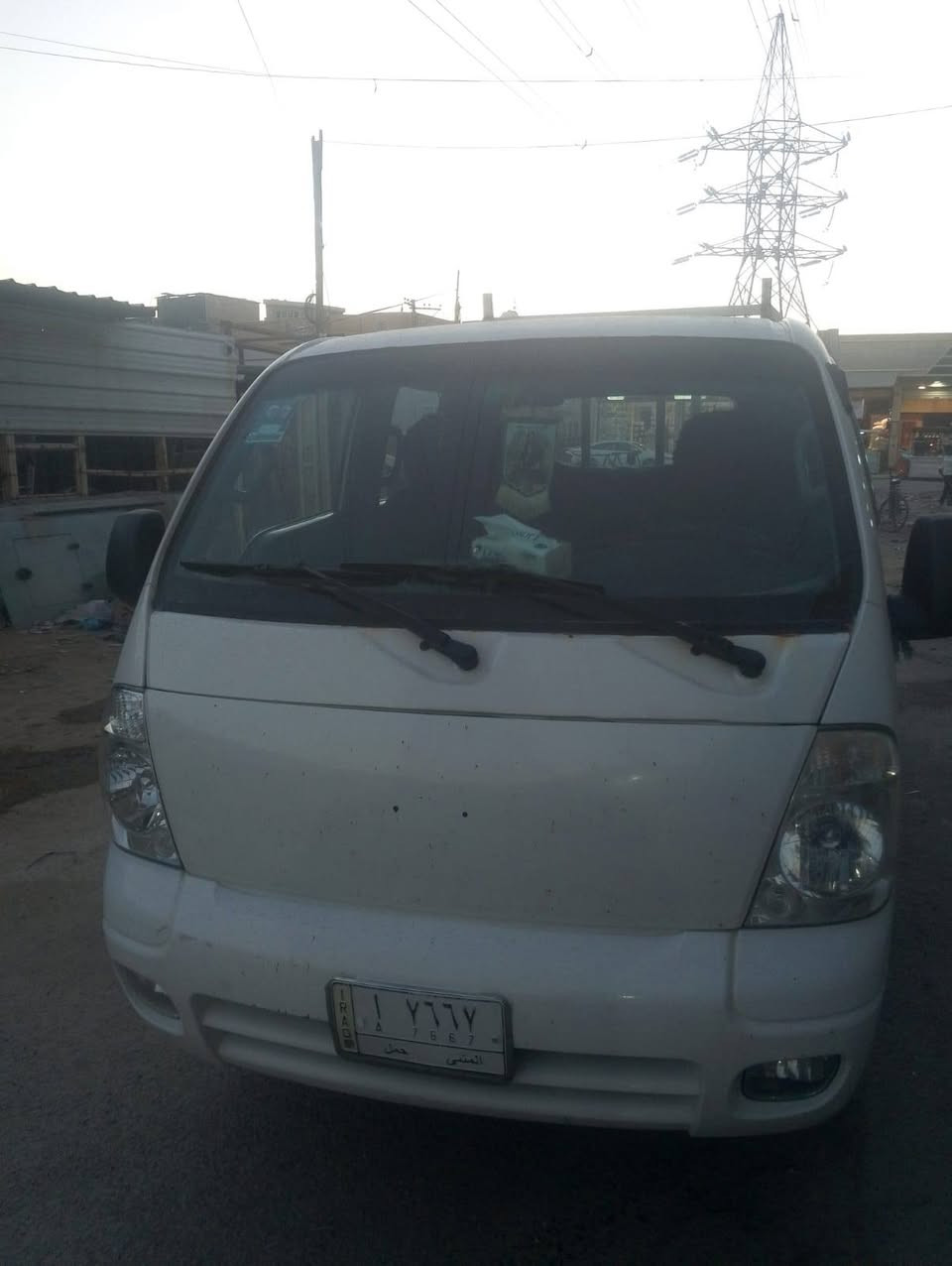 سلام عليكم كيا دبل قمارة للبيع سيارة حلوة ونضيفة كاملة كير ومكينة خير من الله سيارة نشطة بية صبغ من جهة سايغ  فقط رقم مثنى العنوان بغداد الشعب ***********
