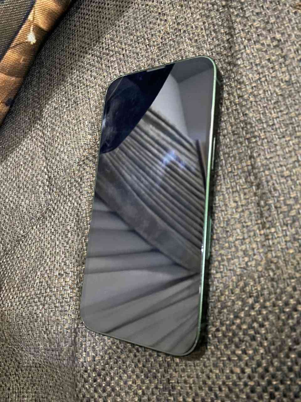 13عادي✅
ذاكرة 128 
نظيف كلش مبدل فقط بطارية 
شاشة بلادية مكفول من كلشي 
سعرة 350 وبي مجال بيع او مراوس 
كارتونة موجودة ووصل ضمان بالبطارية


**إذا كنت صاحب هذا الإعلان وتريد حذفه لأي سبب، رجاءا أرسل رسالة إلى الدعم الفني**