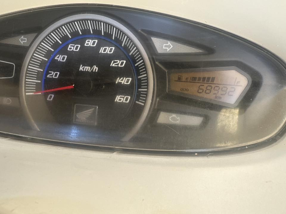 Pcx 150  جيل اول الدراجه نظيفه و اي نقص مابيها سعرها 13$ مكاني البلديات ***********
