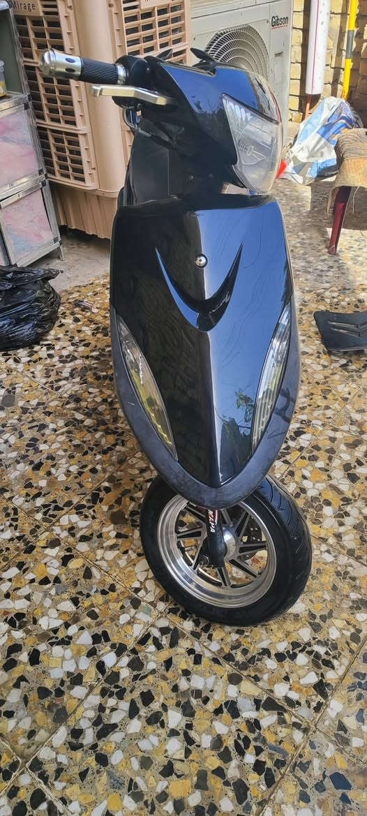 سلام عليكم ماكس عدله بيه نواقص بسيطه
بيه تكطيع  مكينه من جه مبخره تذب دهن نقصه واشر بس هذن بيه  معدل شلعه تاكل كاع اكل كلجات رياضيه امامي وخلفي نكره سلف بكل وقت دراجه مفتوحه مره وحده  
للبيع او مراوس مكاني الحسينيه


**إذا كنت صاحب هذا الإعلان وتريد حذفه لأي سبب، رجاءا أرسل رسالة إلى الدعم الفني**