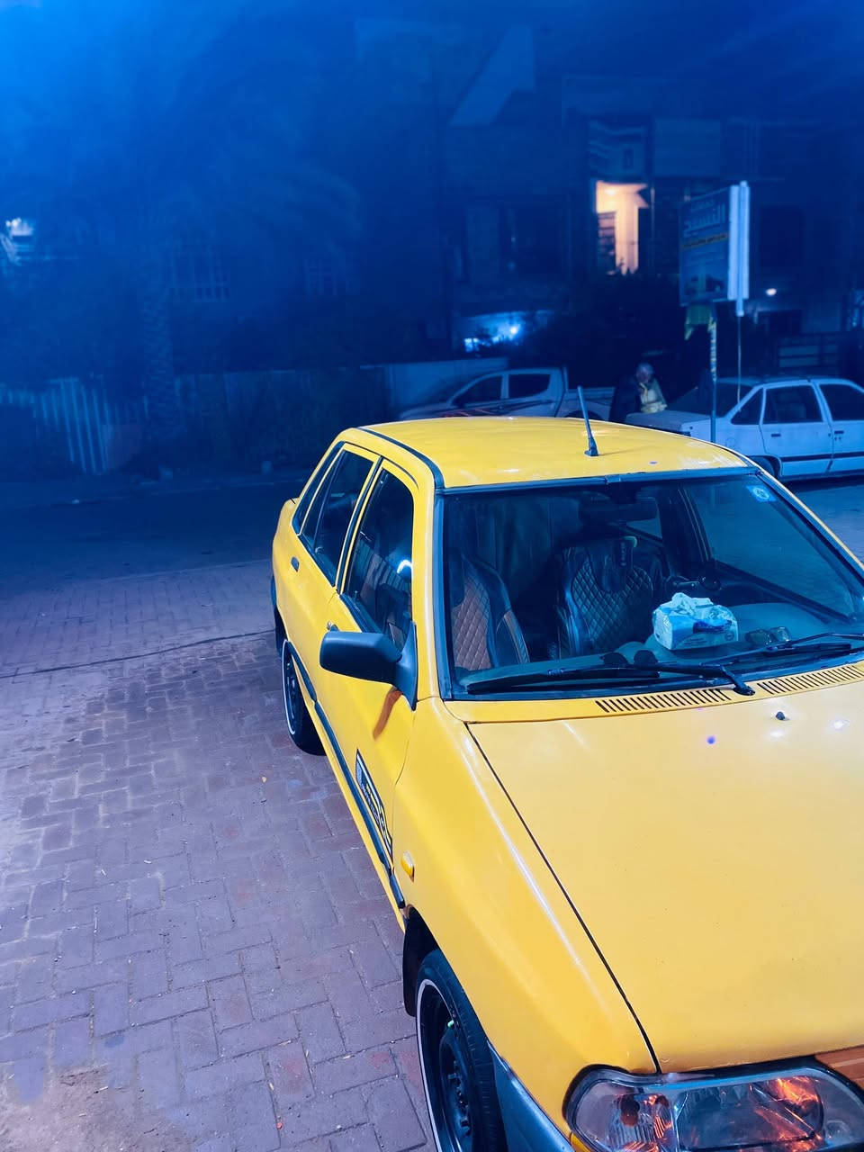 السلام عليكم شباب سايبه مًوٌدٍيَلَ 11 سياره رقم بغداد انكليزي تحويل مباشر مصفره هيئه وغرمات سنويه 2030سياره كير ومكينه نضيفات خير من لله دواخل حلوه ما بيهى اي نقص سعرهى 25وبيهى مجال بصيط حك الجيه مكان بغداد حي الجامعه ***********
