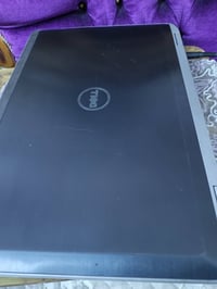 مكلف بالنشر  لابتوب dell نضافته فول مواصفاته موجودة بالصورة  للبيع ب25...
