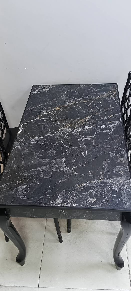 بيع ميز عدد 5 ومع كل ميز 4 كراسي بعدهن جدد لا خدش ولا كسر جدد مطعم فتح وعزل استعمال خلال شهر للاستفسار الاتصال ع الرقم
***********
