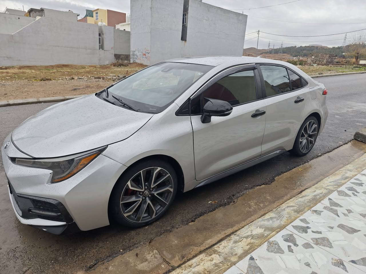 Toyota corolla 2021SE
بولند و ربع چملاغ صبغ ، 
ژناڤدا نەگرتە  
سیارە ل زاخویە 
ژمارا موبایلی ***********
سعر 132 $
