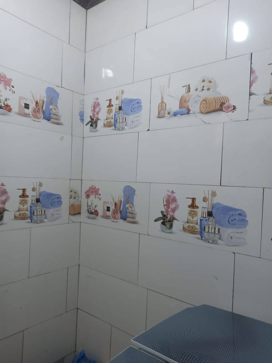 بيع مستعجل 

 بيت للبيع مساحه 100 متر واجهه 5 نزال 20 طابو زراعي سند 25 استلام مباشر المكان حله شارع100 بفرع صيدليه زهراء سلام كاظم عرض الشارع 15 متر تبليط السعر 45 مع مجال بسيط جدا استفسار اتصل *********** بي وات ساب حلة, بابل
