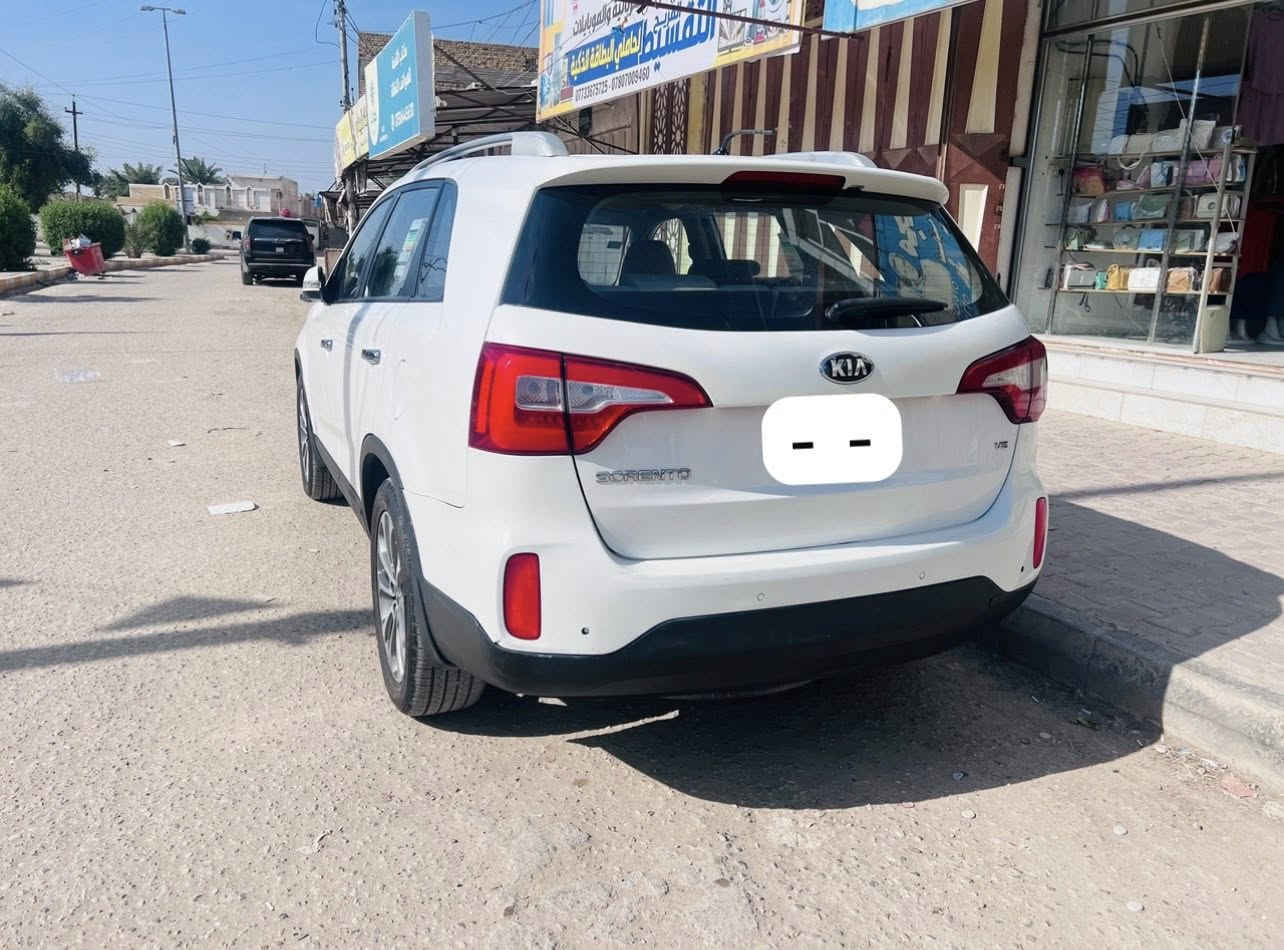 سورنتو 2015 خليجي
سبعة راكب 
محرك 6v مكينه 3.5
مكفولة محرك وكير 
تبريد ثلج 
السيارة  بأسمي
ماشية 199
السيارة خير من الله صارها سنتين عندي 
السونار مرفق بالصورة 

المواصفات 
حساسات امامي وخلفي 
كامره خلفية بلادي
بصمة تشغيل وابواب  
برد ابواب بلادي 
مري شفط
مكاني الديوانية 

***********
