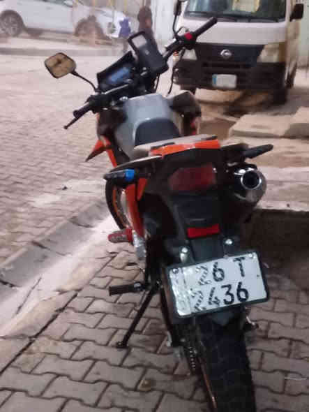 السلام عليكم دراجهة قفاز KAVIR  مكينه 200cc 6 نمر موديل2025 رقم انكليزي صلاح الدين رقم وسنوية  رايدهة ب1900 عنواني بغداد مدينة الصدر قطاع٧٩ الشراي يتصل علا رقمي مامتواجد فيس ***********🖤
