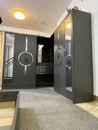 عندي غرفه اخشاب تركيه درجه اولا  استخدام شهر اني الغرفه جديده جديده وس...