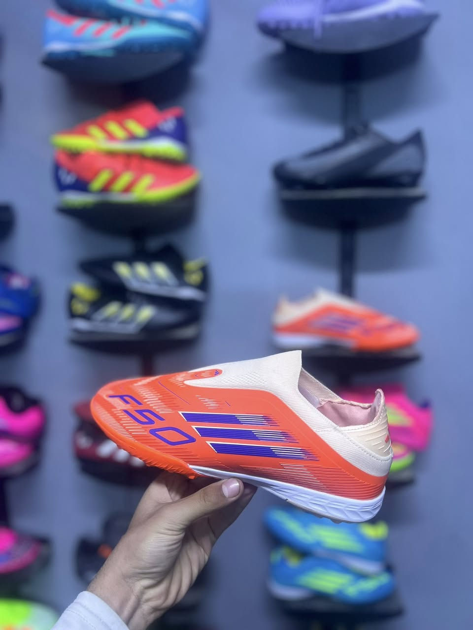 F50

الاصلي 

ب 25 الف 

***********

توصيل جميع محافطات العراق
