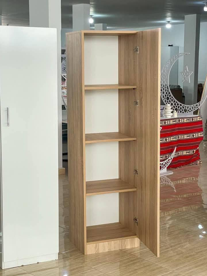 كناتير متعددة الاستخدام تستخدم للادوات والملابس مقاومة للرطوبة ويمكن استخدامها في المطبخ والصالة وغرف النوم 
خشب mdf 
الالوان والقياسات حسب الطلب ويكون مشدود وكامل .
للتواصل والاستفسار واتساب الصفحة


**إذا كنت صاحب هذا الإعلان وتريد حذفه لأي سبب، رجاءا أرسل رسالة إلى الدعم الفني**