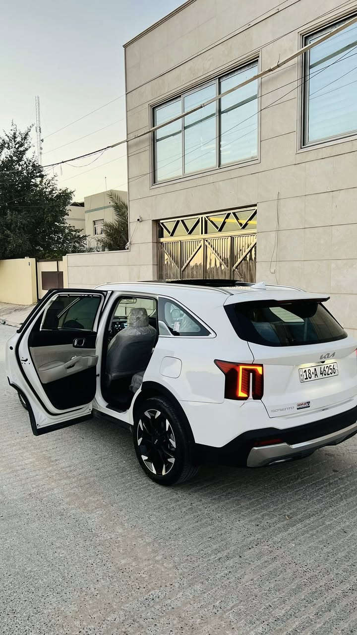 سورنتو 2025 خليجي فول مواصفات
6 سلندر 

اخت الزيرو 

 ( بانوراما )

ويل 20

6 سلندر

داتا شو 

دبل كامره كامرتين

حساسات 360 درجه اماميه خلفية

كشنات كهرباء 

جنطه كهرباء

كير ماوس 

جديدة السياره كلها بفابلون الشركة اخت الزيرو

السعر 305 ورقه 

مكانها النجف الاشرف 
  
***********
