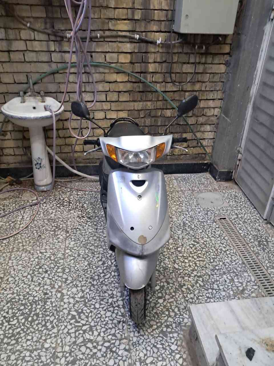 دراجه رمبه للبيع بيهة خيط تبخير ب 500 وبيهة مجال بسيط مكاني  بغداد حي الامانه ***********
