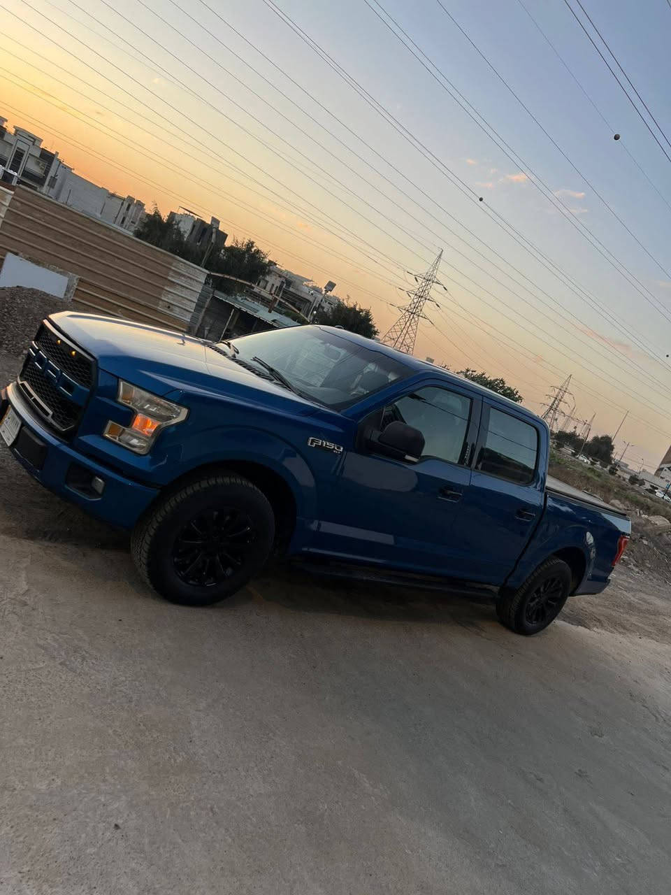 سلام عليكم 
فورد F150 موديل 17 محرك 6v 
سعرها 155$ بيها مجاال بسيط
***********
