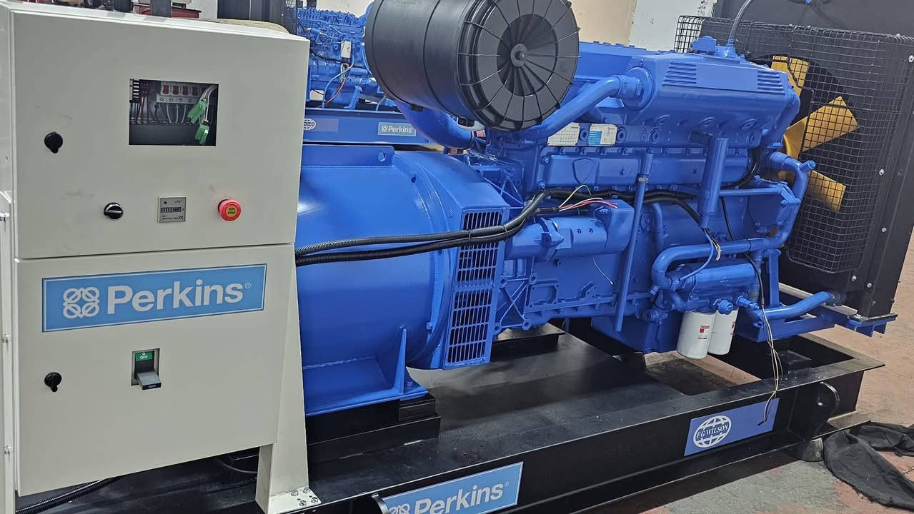 🎉🎉 وصلت أفخم وأقوى دفعة مولدات كهربائية عالمية 🎉🎉
جاهزة تشتغل عندك بلا توقّف وتغطي كل احتياجاتك ✨

🔹 دويتس Deutz 💪
🔹 بيركنز Perkins ⚡
🔹 فولفو Volvo 🚛
🔹 سكانيا Scania 🔥
🔹 كاتربيلر Caterpillar 🦁

🔊 المولدات متوفرة :
✅ مع كاتم صوت 🎧 أو بدون حسب رغبتك
✅ قدرات من 10 KVA ولحد 2000 KVA 💥

🔥 مواصفات عالية – أسعار نار – جاهزية فورية 🔥

🚚✈️ يوجد شحن لجميع المحافظات ولجميع أنحاء العالم 🌍

🚀 العرض محدود والكمية عم تطير بسرعة ✈️
📩 تواصل معنا هلأ عالخاص وخد مولد مضمون يخدمك سنين 💯


**إذا كنت صاحب هذا الإعلان وتريد حذفه لأي سبب، رجاءا أرسل رسالة إلى الدعم الفني**