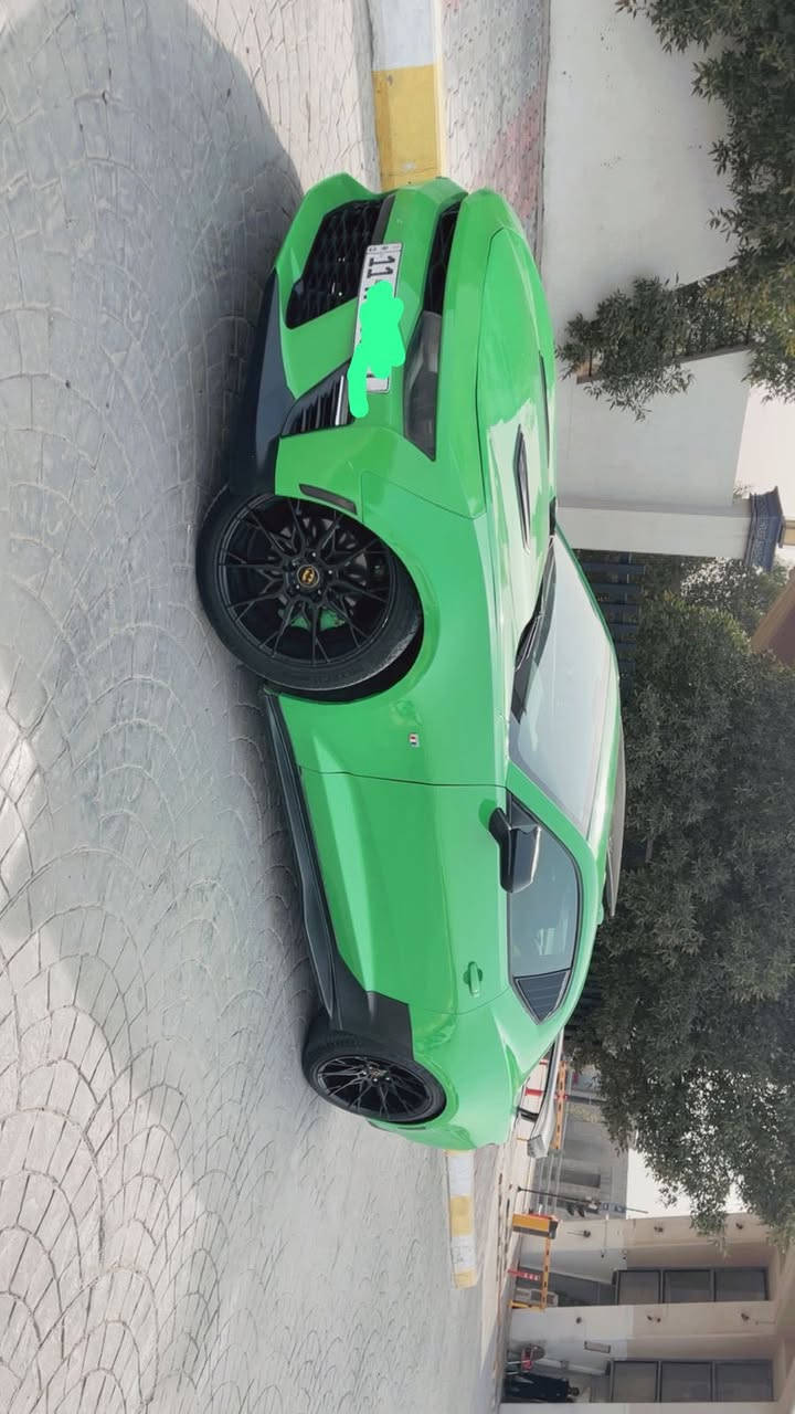 سلام عليكنم كامورو  2017 لون تفاحي بلادي السياره خمسينيه 
موصفات السياره 
١-لاد امامي متغير
٢-ويل توسايز 
3-فتحه سقف
4-ليت عدسه عالي ناصي
5- شاشه كبيره لمس
6- شاشه اعطال 
7-تحكم  استيرن جهتين
8-سبورت مود شفتات ستيرن
9-كروس سرعه
10-كشتات عدد ٢ كهرباء
11-تراكشن كونترول٣ وضعيات
12- غرفه احمر مختم R/s
13- حجم المحرك ٣٦٠٠
14-السياره عليها سيرفس كامل مال جناي
علما السياره بدون ارباك بدون دواخل 
صور الحادث مرفقه بالصور
السعر 145 مال بيع
هـ***********
