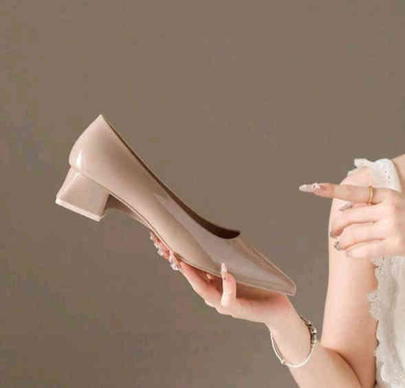 تشكيله جديده من شي ان 
تواصلو وياي ***********
كروب خياطات العراق @إشارة احذيه شي ان  احذيه وحقائب الماستر كوالتي انتيك انكليزي وباله امزون احذيه. شي ان. زهرة التوليب المندوب عبود للبضاعة أوربي
