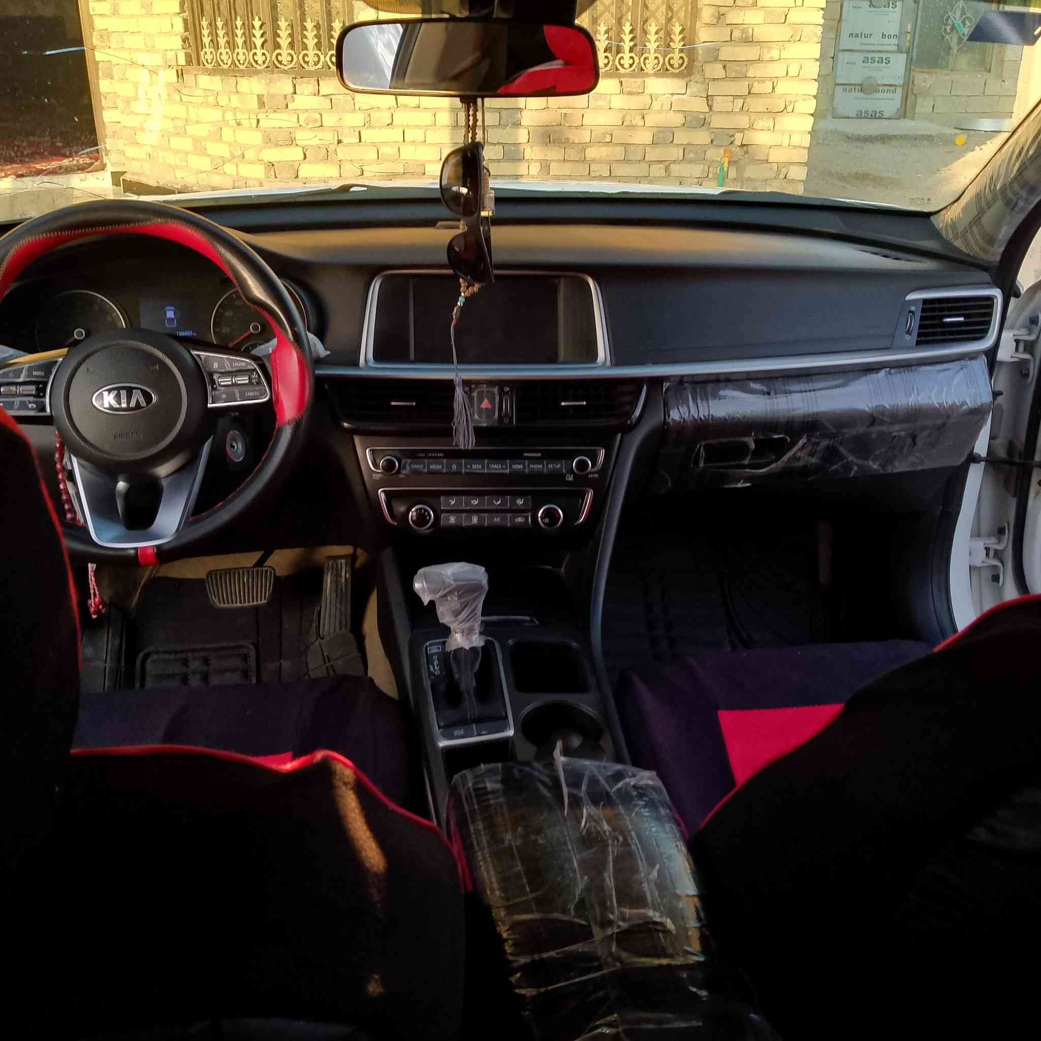 السلام عليكم 
اوبتما 20امريكي 
تبديل قطعه بدون عابر ارباك سليم 
باقيله 9اشهر تصير حره وكاله عامه بسم المشتري 
باقي التفاصيل اتصل 
***********
مكانه للوركاء ناحية الكرامة
