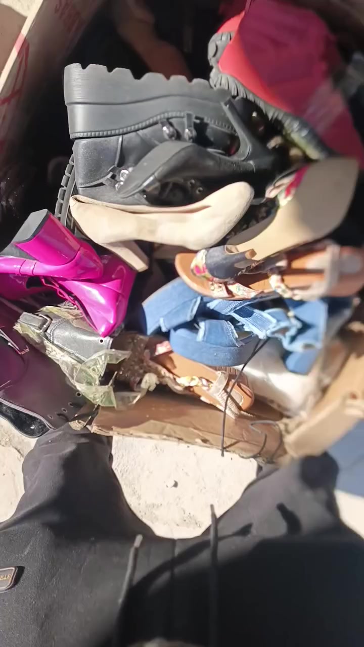 شلعه احذيه29قطعه احسبهن 26قطعه
سعر قطعه 2.500


**إذا كنت صاحب هذا الإعلان وتريد حذفه لأي سبب، رجاءا أرسل رسالة إلى الدعم الفني**