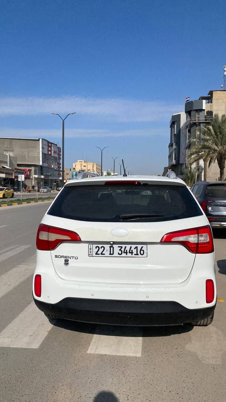 2013 فول عدا الفتحة 4 سلندر بيه ربع باب صبغ رقم اربيل مبدل الگازگيت فقط 7 راكب ماشية 170 الف*********** النجف, العراق
