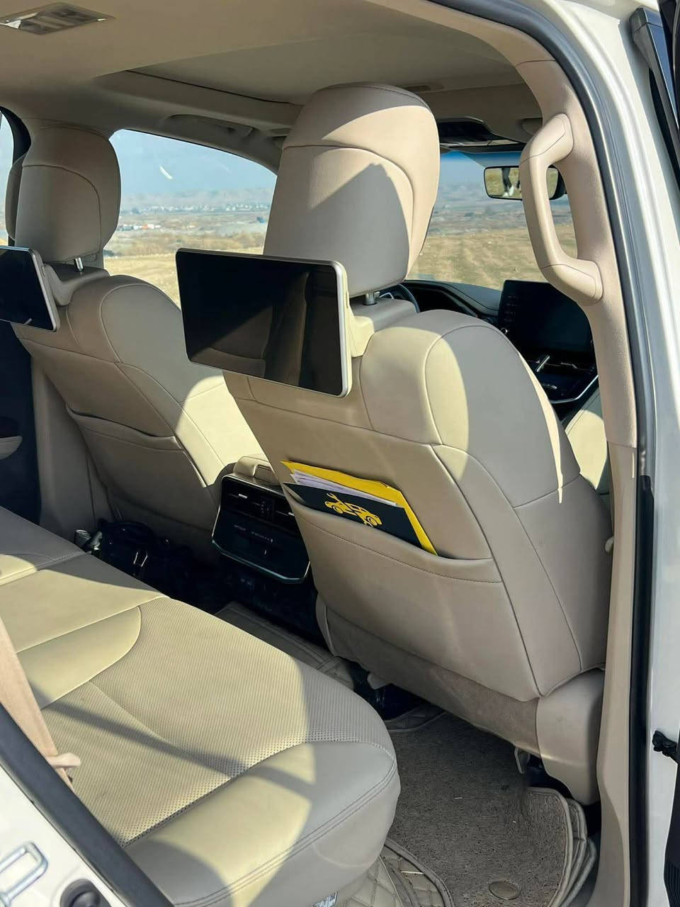 تويوتا لاندكروزر GXR 2022 وكالة ساز

درجة أولى صفر من الشركة
ماشية 64,000 كم
راس بونيت صبغ بقد نص مايل
شخط صغير في الباب السكن
والباقي مكفولة كفالة كامل
برغي مامفتوح مال بيت
تريد وكالة تحويل نفس اليوم
رقم سليمانية

السعر: 🟧 السعر علق يوصلك السعر 📮
للتواصل: *********** اتصال وواتساب

#تويوتا_لاندكروزر #لاندكروزر_GXR #لاندكروزر_2022 #وكالة_ساز #سليمانية #كفالة #بيع_سيارات
