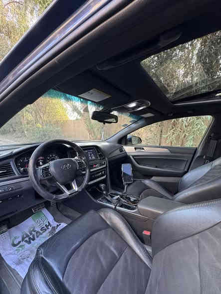 سلام عليكم شباب بيع فقط سوناتا 2018فئت السبورت يعني فول مواصفات مكينه 2400جي دي اي لاتنقيص ولاتبخير سياره شوفت عينكم جديده حادث جاملغ امامي صفحت الصدر بدون ايرباك ولقماره بيهه رصعه   مال تحميل وراشيهه وبدون ايرباك السياره بدون نواقص وبسمي تحويل مباشر ١٢٧ وبيهه مجال حك الجيه مكاني بغداد عامريه ***********
