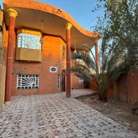 المشراق القديم • ٢٢٧م • كراج وحديقة