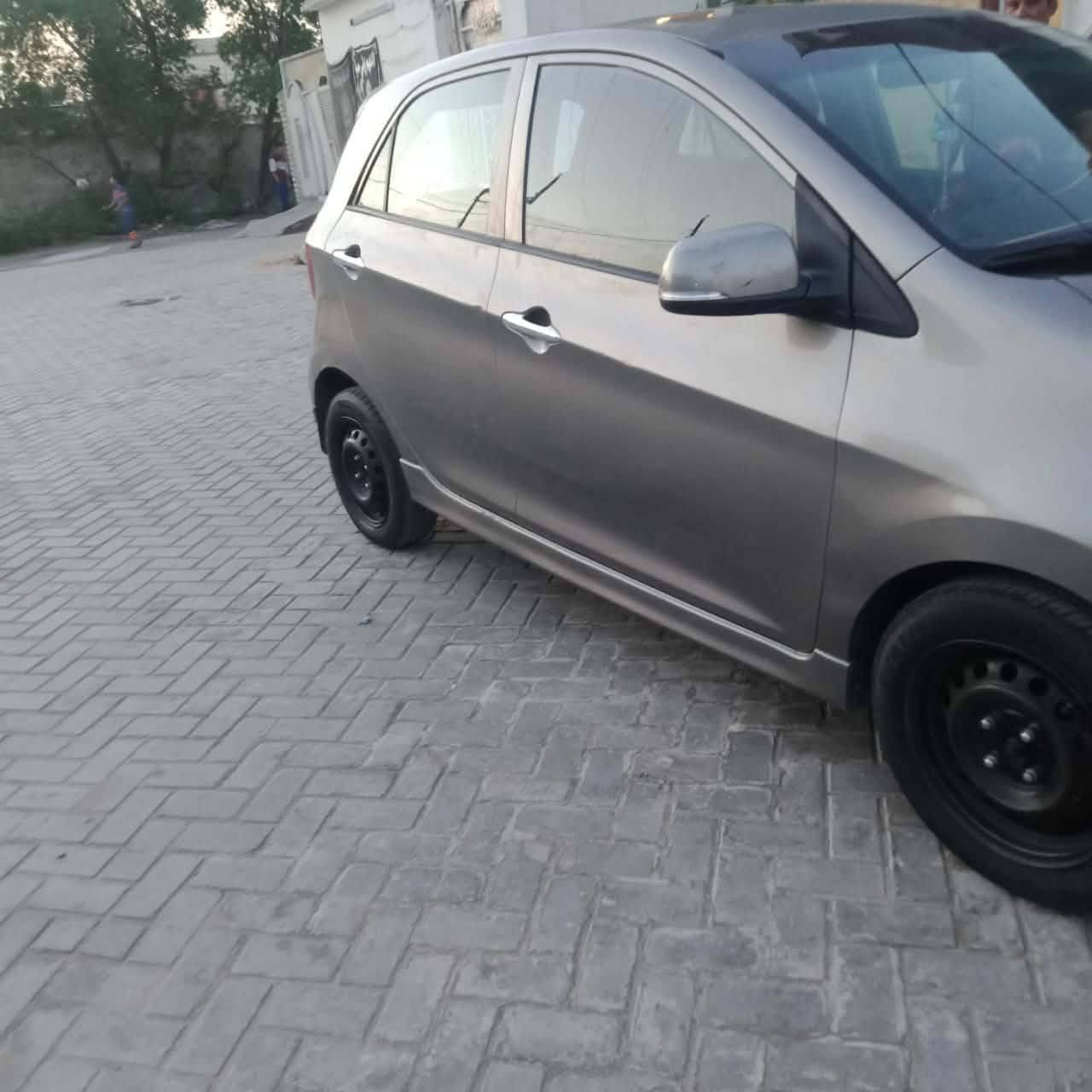 سياره بيكانتو موديل 13رقمها اربيل الإنكليزي مواصفات فوول عدا البصمه السنويه لحد 2030 كير ومحرك وصبغ مكفولات عدا الدعاميه وبيه كم قطعه بارد السياره باسمي السعر 82 وبيها مجال بسيط للاستفسار خاص


**إذا كنت صاحب هذا الإعلان وتريد حذفه لأي سبب، رجاءا أرسل رسالة إلى الدعم الفني**