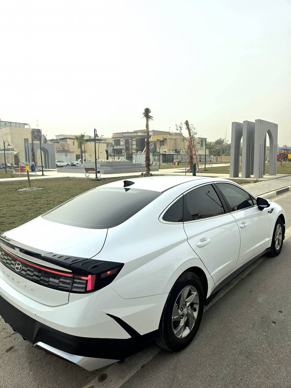 هونداي سوناتا 2025 وارد امريكي    فقط بيع 
🔆كفاله...فقط كم رصعه بالبنيد بسبب التحميل كما موضح بصوره
-بصمات بيبان
-بصمه صندوك
-بصمه تشغيل 
-شاشه متصله 
-مثبت سرعه 
-قياده إليه
-رادار
-مستشعر وقوف
-مصابيح زنون اماميه
-تشغيل عن بعد
-كامره خلفيه
-ابل كاربلاي 
-ماشيه 3000 زيرووو قبل لزياده
-مرقمه شهداء 
-السعر 210بيه مجال قليل
***********
