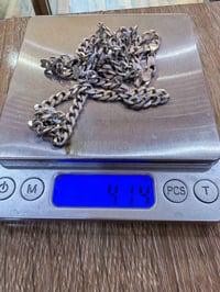 زناجيل أوزان وسط نضيفات  الأوزان موجودة داخل الصور سعر الغرام 3,500 07...