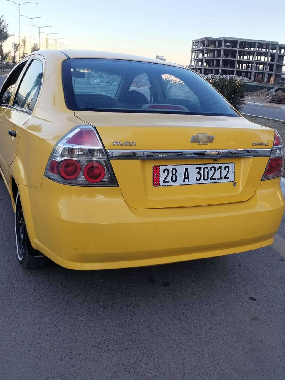 السلام عليكم افيو للبيع مال ااشركه العامه موديل 2011 كير عادي السياره بيه 3 قطع تبديل بدون لا دواخل ولا شواصي مصبوغه صبغ عام للجماليه معمره جديد السياره وارد خليجي مفتوح حجم المحرك 1600 امصفره هيئه ووغرامات تبريد منضومه جديدت الكهربائيات كله جديده الرقم انكليزي او هزه جديده السعر المطلوب 48 ورقه وبيها مجال
 حك الجيه شرط التحويل ثاني بغداد حي الجهاد يوم رقم الهاتف ***********
***********
