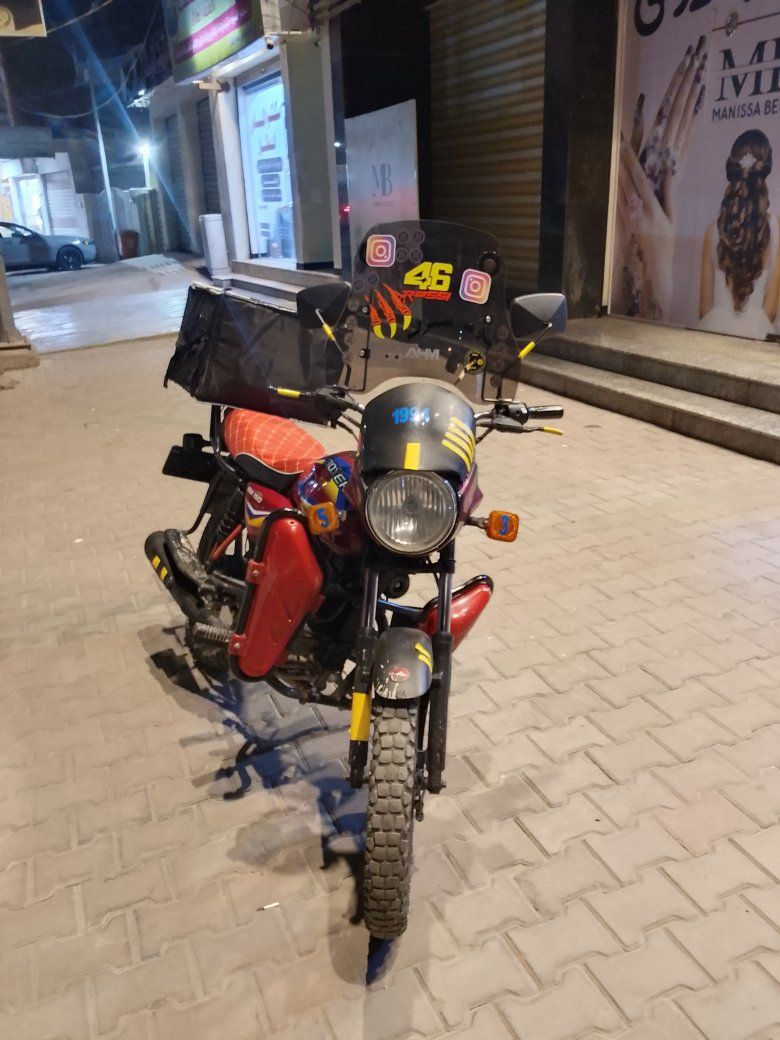 سلام عليكم بوكسر كلاسك موديل 2020 اوراقها متنكعة دراجة نضيفة والمحرك مبدل مصارله شهر دراجة شلعة ومعدل اتخبل كلشي مابيها نقص بس الدشبول وهاهيه كلشي شغال بيها دراجة كلش مرتبة لا تبخير لا نضوح مكفولة كفالة عامة سعر 800 وبيها مجال بسيط مكاني بغداد الغدير ***********
