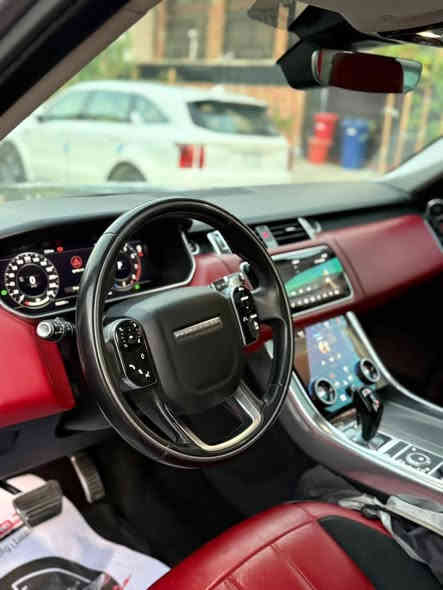 رانج سبورت HSE خليجي سردار 
رقم جداً مميز موديل 2020 
مكفولة كفالة عامة
السيارة داخل الضمان وعلى ايد وحدة من الزيرو الى الان وبانزين فقط سوبر
 برغي نقص مابيهة بوضع الشركة
فول مواصفات 1/1 
بانوراما وداخل احمر وجكات و٥ كامرات
بصمات ودخول ذكي - شاشات وكيجات الكترونية 
دوسات كهرباء - ابواب شفط
 اوتو بارك 

مكاني بغداد زيونة للاستفسار
***********
