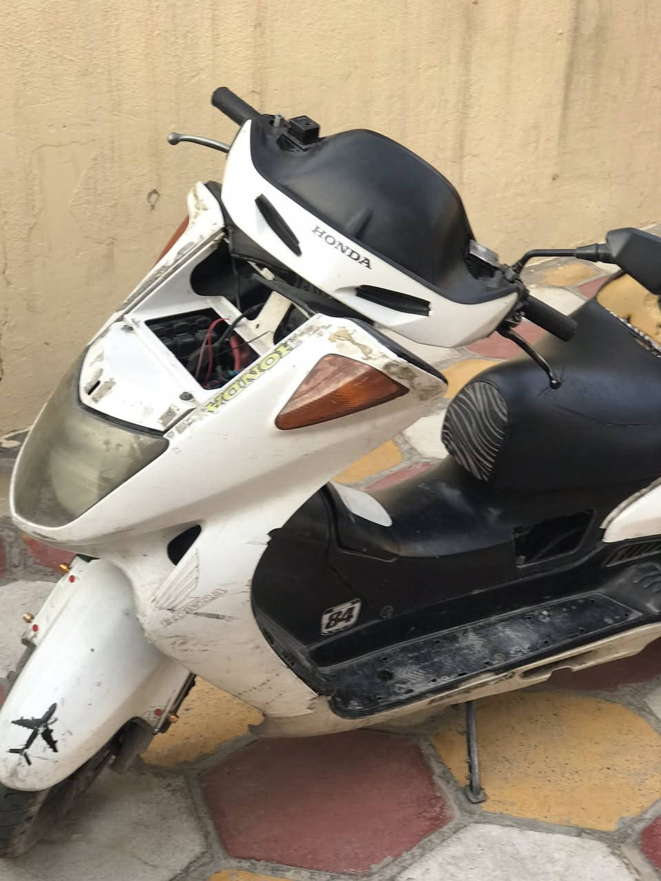 السلام عليكم دراجه فورسايد مجفته تجفيت شرط خيط دخان ماكو البيع دراجه شغاله جطل تشتغل ماعرف شنو عطل مالتهه احتمال باتري ضعيف سعره ٣٠٠ هاذه رقمي*********** بغداد مدينة الصدر
