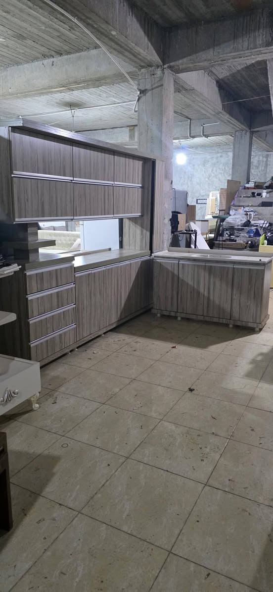 أغراض مستخدمة لي بيع كل نضيف لي سعر اتصل عنوان سليماني سه رجنار قريب من محطة كهرباء يم مسجد مشخلان   .... *********** بي واتساب
