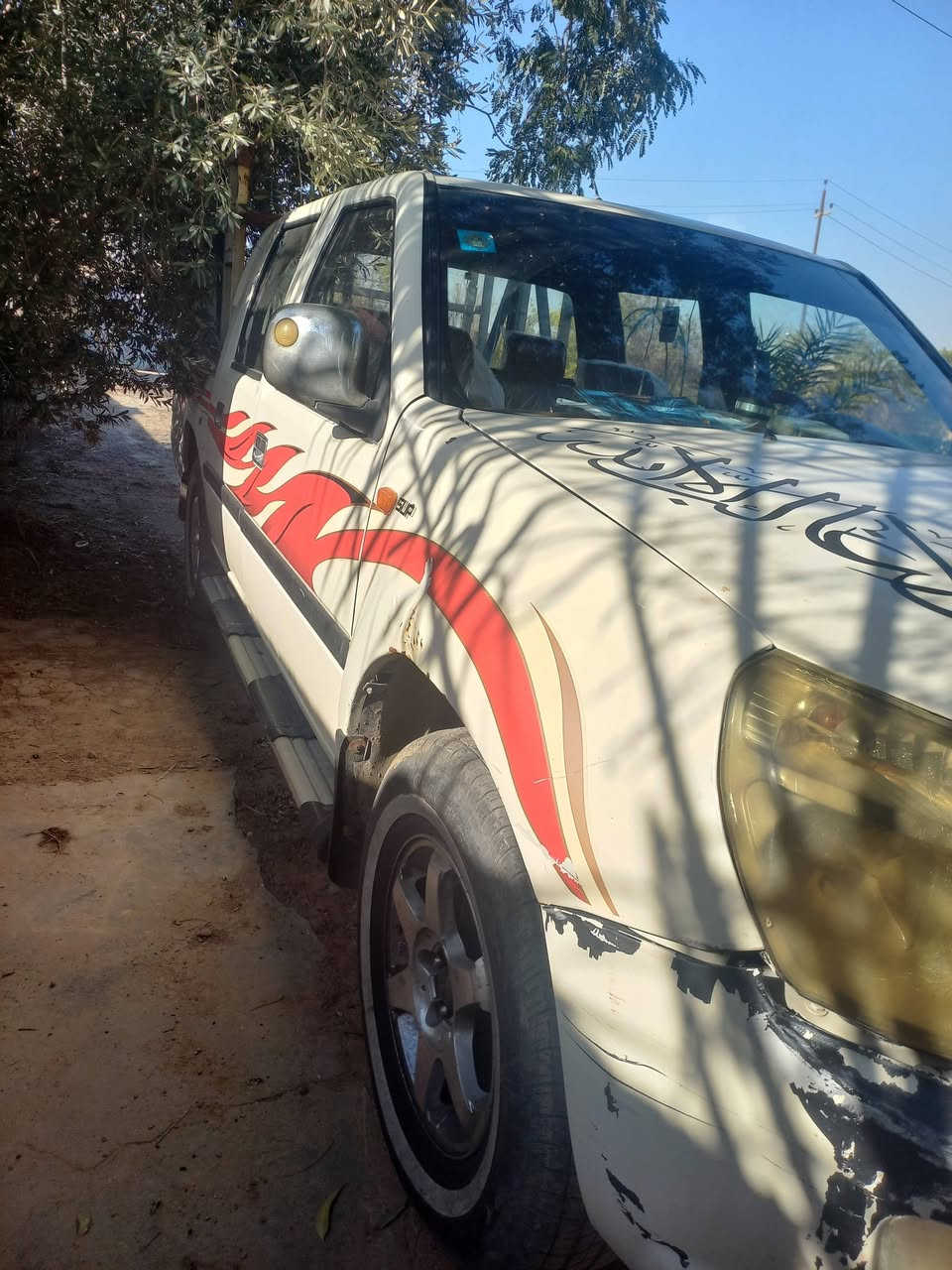 السلام عليكم بيك اب فوتون 2012 رقم جديد هزة جديده تحويل ثاني يوم السيارة مصبوغة عام كهربائيات كلها شغالة بس الدبل إشارة كاعده تشكل عندي والتبريد جان بي ليك وسويته ورجع عطل المهم ابيعلك بدون تبريد تدفئة شغالة صدر جديد شواصي ولا واحد بي شي كلهن انضاف مكينه وكير واكسل كفالة
ملاحظة .... بيها شمره بل ابريك تشمر على اليسره لو صوندة مسدودة لو فج 
مراوس حسب القناعة 
***********
