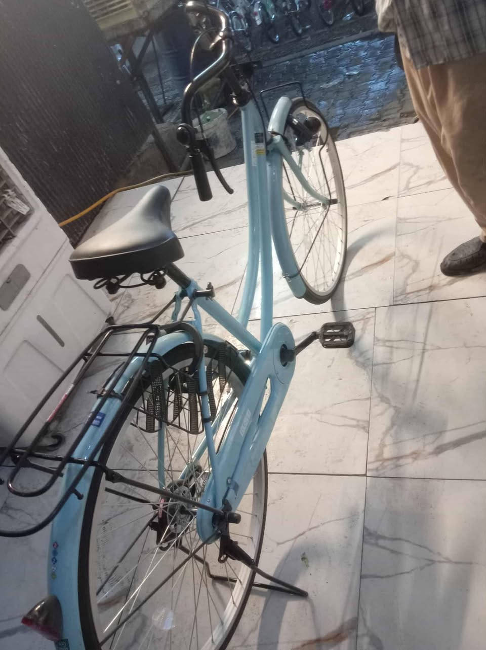 باسكل للبيع 
شركه كلوف 
موديل 22
لون تركوازي وهاذه هوه كبالكم
سعر خاص 
والمو شراي لا يراسل


**إذا كنت صاحب هذا الإعلان وتريد حذفه لأي سبب، رجاءا أرسل رسالة إلى الدعم الفني**