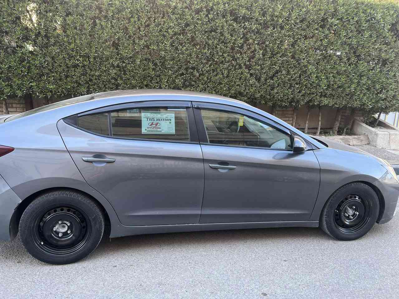 السلام عليكم
النترا موديل 19 امريكي 
رقم بغداد بسمي 
صور حادث وسونار مرفق بلمنشور مكينه 2000 دوش
كير اي تي 
ماشيه 105 
مكان السياره بغداد البلديات 
السعر 118
***********
