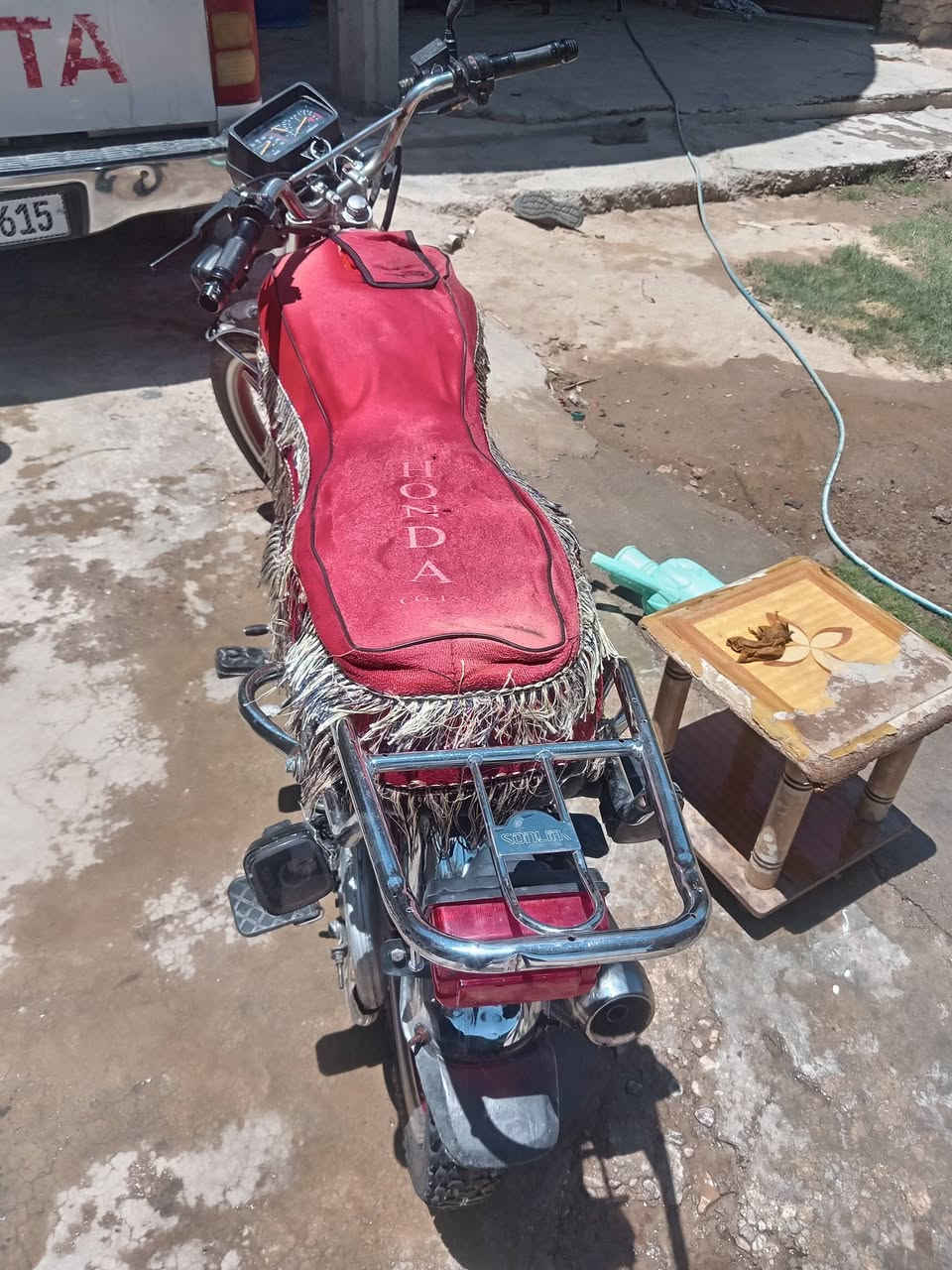 سلام عليكم موطور سيفان للبيع  بي اوراق السعر 600  وبي مجال موطو ما بي اي نقص المكان راوه
 الاستفسار ***********
