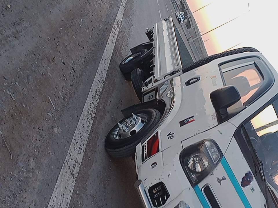 بسم الله الرحمن الرحيم 
كيا حمل موديل 2014 مكفوله كير محرك اكسل شاصي مكفول رقم شاصي واضح تخم تاير جديد تبريد ثلج ويه السويج مكينه 4000مفتوح لاتبخير ولا تنقيص 
المكان التاجي المشاهده مقابل سيطرة العبايجي اطراف بغداد 
لاتصال على الرقم ***********
