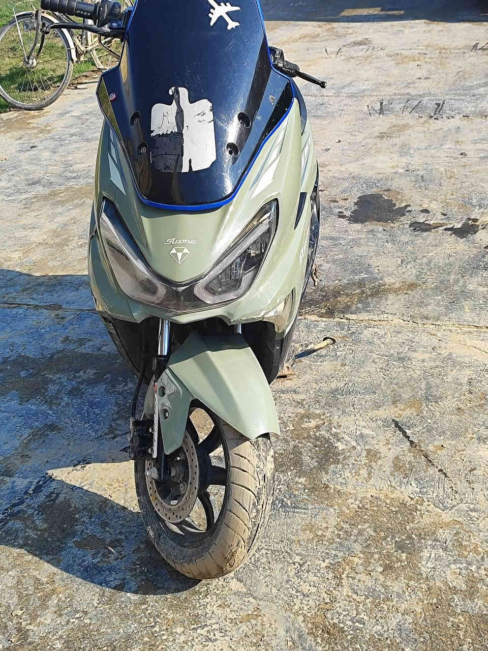 للبيع دراجه 2023 جاهزه سلف هندر كهربائيات باتري جديد كلشي شغال تايرات جدد  لايت زنون بيع مستعجل 285
***********. بابل الحمزة الغربي
