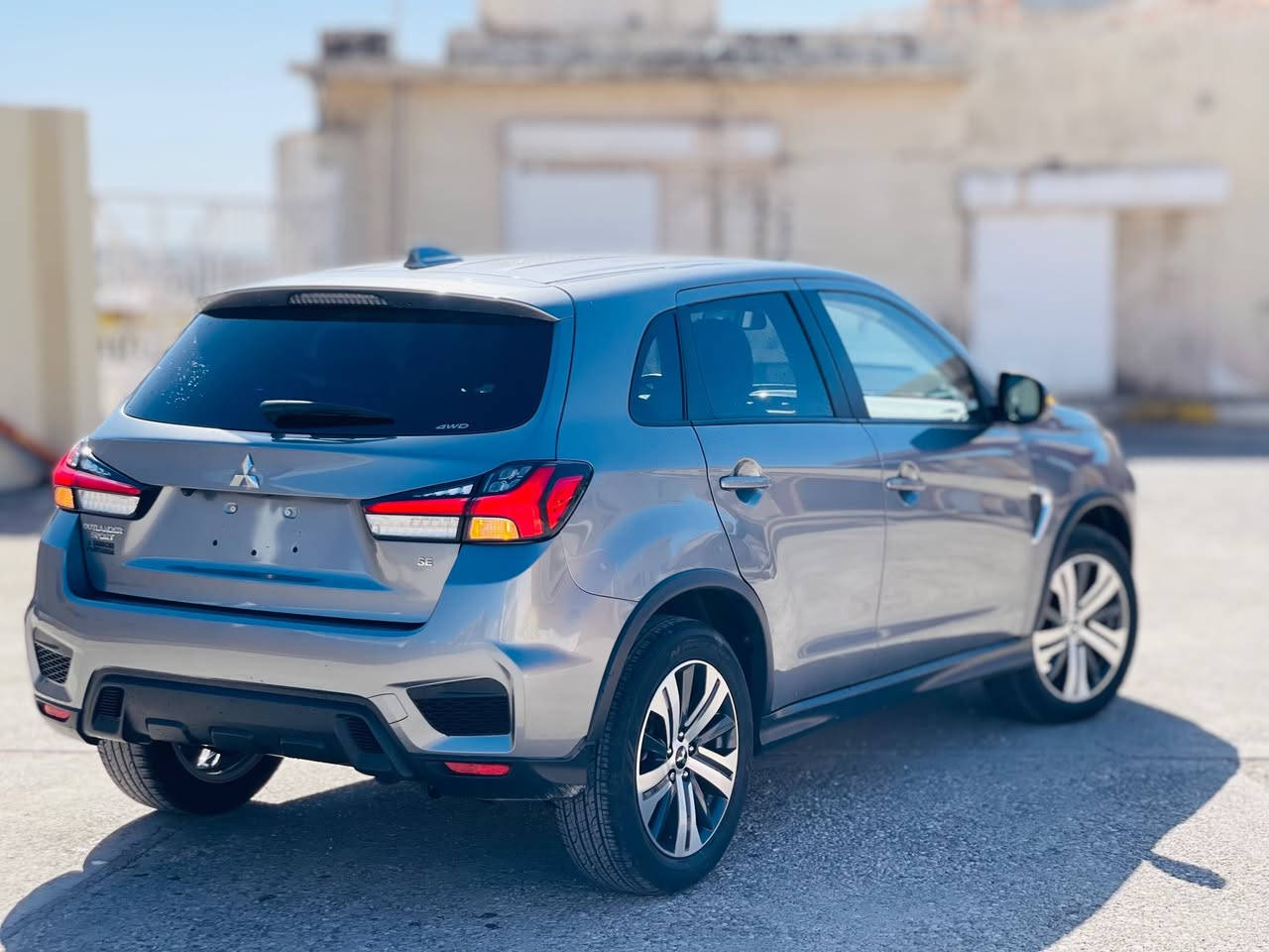 سلام عليكم
سلاو. ميسوبيشي اوتلاندر سپورت موديل 2024
  مواصفات فول فول
 بونيد جملغ صبغ و ثلاثة قطع كلير امريكي بدون دواخل✅
ايرباك بس سكان
  سعر 123$مجال 💸
                                  واتصاب. ***********📞
