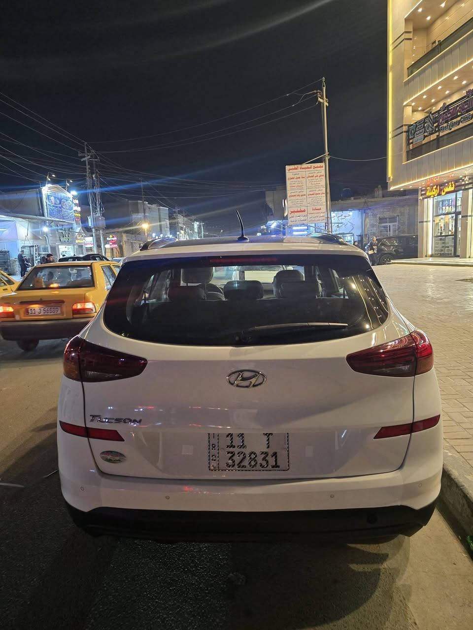 السلام عليكم للبيع او مراوس حسب القناعه توسان 2019 خليجي محرك 2000 ماشيه 73 الف حقيقي فول موصفات محرك وكير كله ع الشركه رقم دولي جديد باسمي مكفوله فقط قبق الجنطه شي بسيط والسعر 193 بيهه مجال مكاني الدوره المهديه ***********
