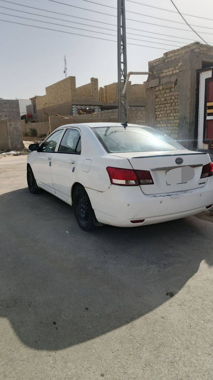 السلام عليكم سيارة للبيع نوعها بي وأي دي  G3موديل ١٣ لونها أبيض رقم كربلاء فتحه بالسقف شاشه بصمه محركها ١٦٠٠ أصلي السعر ٤٧وبيها مجال مكاني كربلاء طويريج رقم الموبايل ***********
