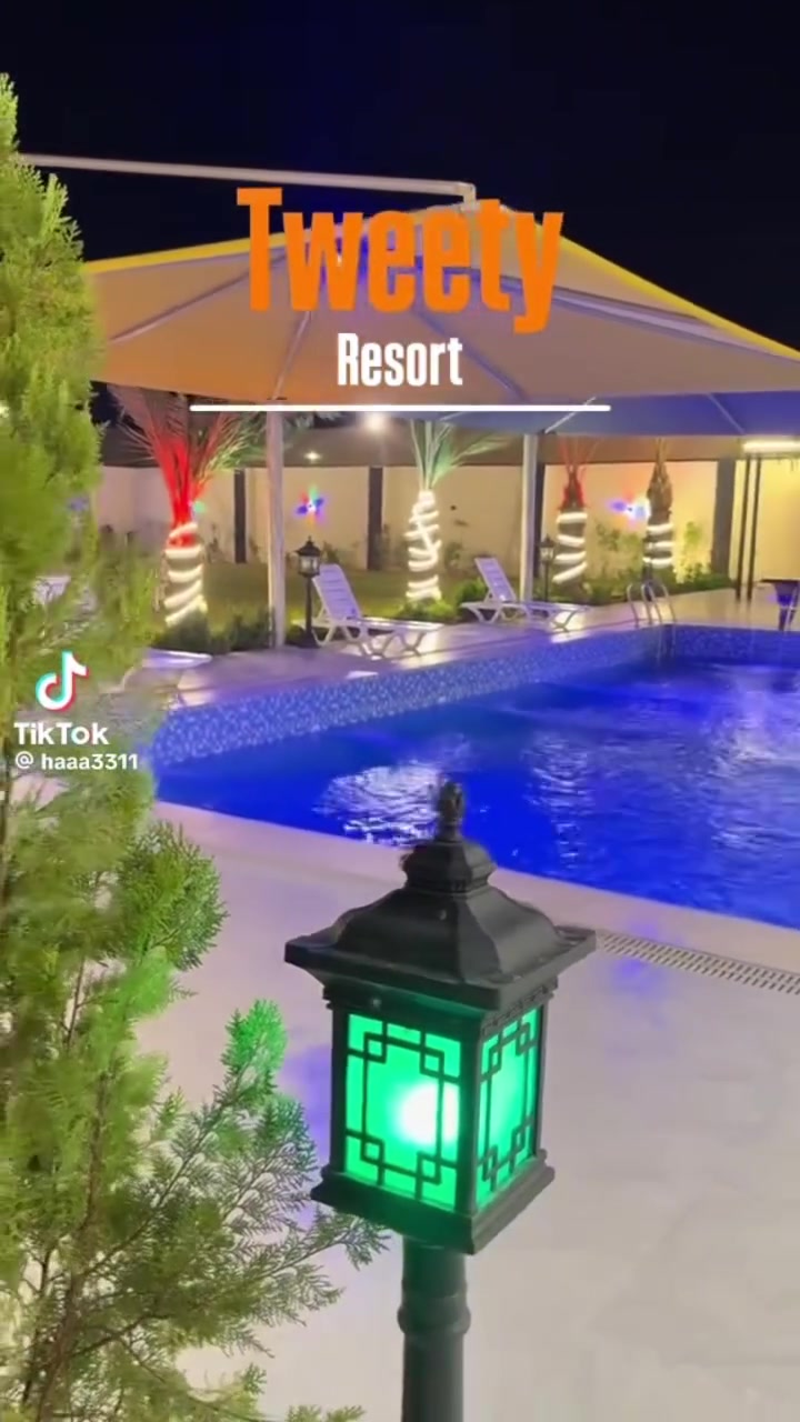 �✨ عروض منتجع تويتي لهذا الأسبوع ✨🌴

عيشوا أجمل الأوقات وأجواء الراحة والاستجمام في منتجع تويتي، المكان المثالي للعائلات ومحبي الهدوء والطبيعة 🌿💚

🏡 منتجع متكامل يوفر لكم:
✨ أجواء عائلية مميزة
✨ جلسات مريحة ومساحات واسعة
✨ غرف نوم مؤثثة
✨ صالة واسعة ومريحة
✨ مطبخ متكامل
✨ خدمات متوفرة لراحتكم

✅ موثق في تطبيق أجرلي

📞 للحجز والاستفسار:
‭٠٧٨٧ ٦١٩ ٥٧٤٢‬

🌟 استمتعوا بأوقات لا تُنسى بعيداً عن ضوضاء المدينة، وسط أجواء من الهدوء والخصوصية والراحة التي تستحقونها. أهلاً وسهلاً بكم في منتجع تويتي 🌴💚

🔹 سارعوا بالحجز فالأوقات المتاحة محدودة. �

