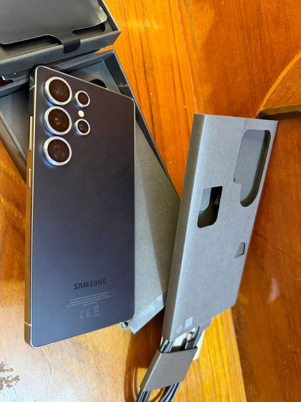 السلام عليكم للبيع s25 التره صارله شهر
نضافه 100 السعر مليون و100لاستفساره *********** مكاني كربلاء
