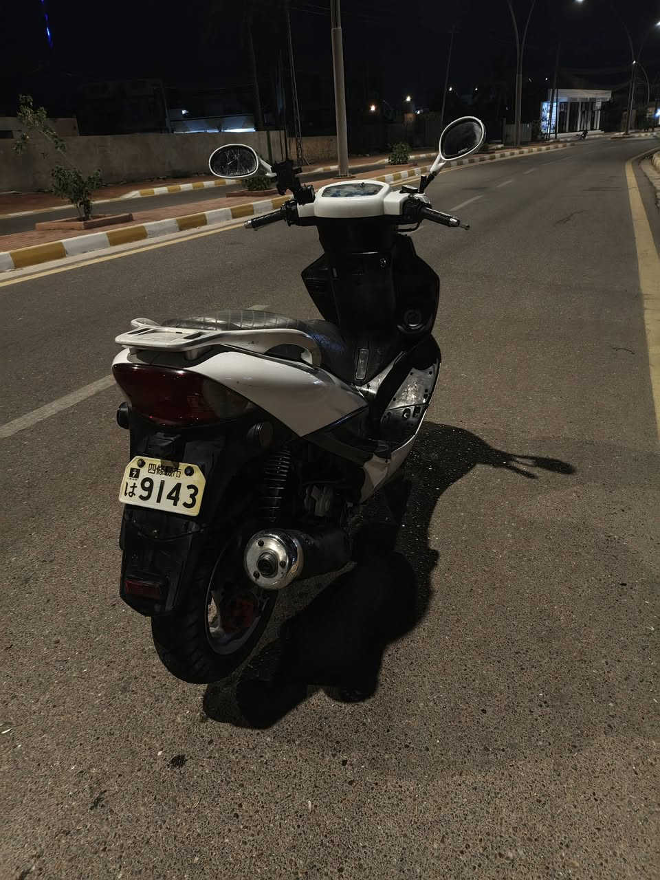 دراجه كايمكو للبيع
دراجه مكفوله من كلشي 
كهربائيات كلها شغاله 
صلف هندر 
سعر دراجه 400 وبيها مجال شي قليل لشرايه 
مكاني رمادي الحوز 
لتواصل / ***********

