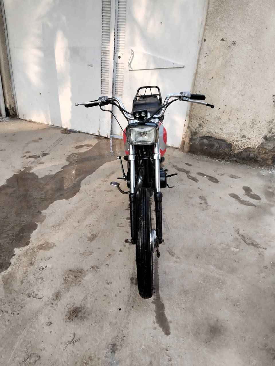 دراجه للبيع
سلام عليكم  دراجه نامه للبيع تعمير 25 بشهر 8 محرك نامه شلامجه الدراجه خير من الله ما بيها اي نقص كهربائيات والمحرك فول شلعه وتسارع  دراجه كلك كلك كلك  مكفوله كفاله من السرقه  السعر خاص تواصل فقط مسنجر والشراي بي خير ويدلل


**إذا كنت صاحب هذا الإعلان وتريد حذفه لأي سبب، رجاءا أرسل رسالة إلى الدعم الفني**